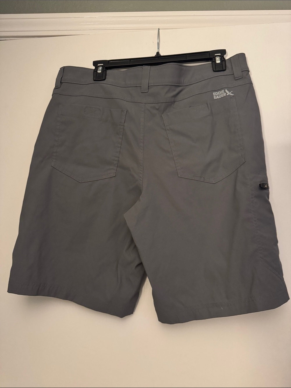 Eddie Bauer Men’s Hybird shorts - Picture 3 of 4
